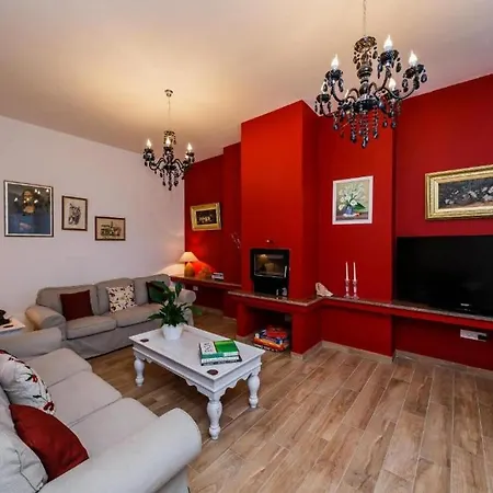 Villa Stone Queen Kaštel Novi